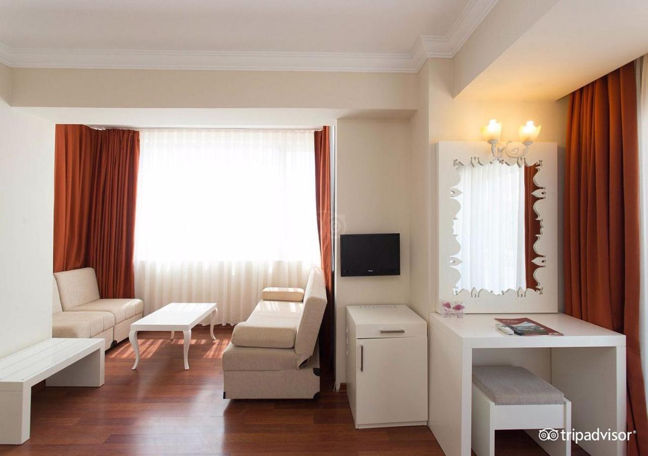 Miramor Hotel & Spa Antalya Exterior photo A room at the hotel